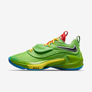 Freak 3 Basketball Shoes. Nike IL
